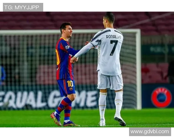 梅西赛场微小动作引发广泛热议 球迷专家各执己见